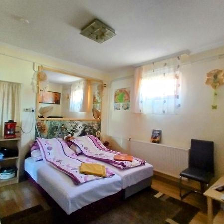 Bundik Vendeghaz Apartment Berettyóújfalu Bagian luar foto