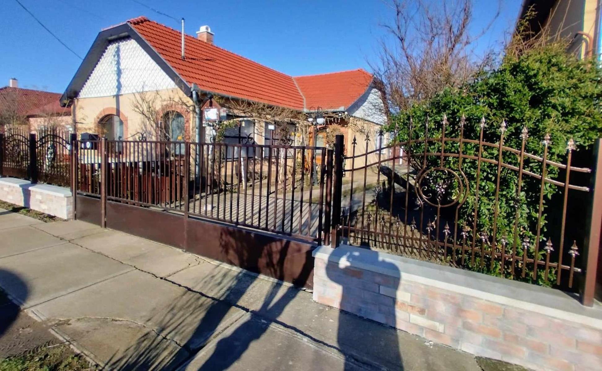 Bundik Vendeghaz Apartment Berettyóújfalu Bagian luar foto