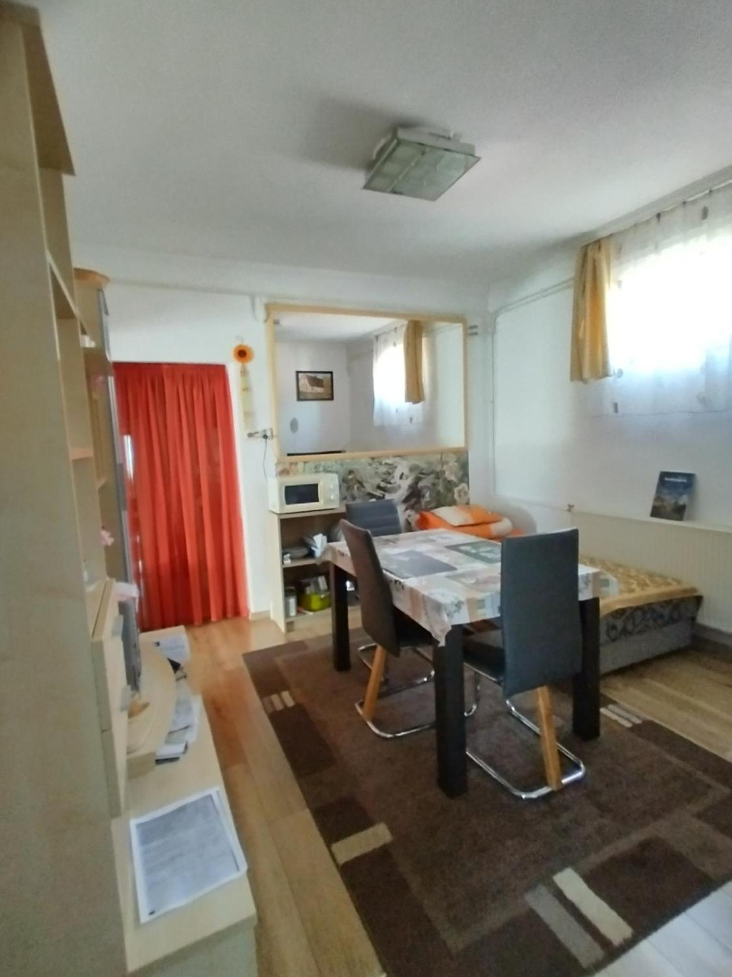 Bundik Vendeghaz Apartment Berettyóújfalu Ruang foto