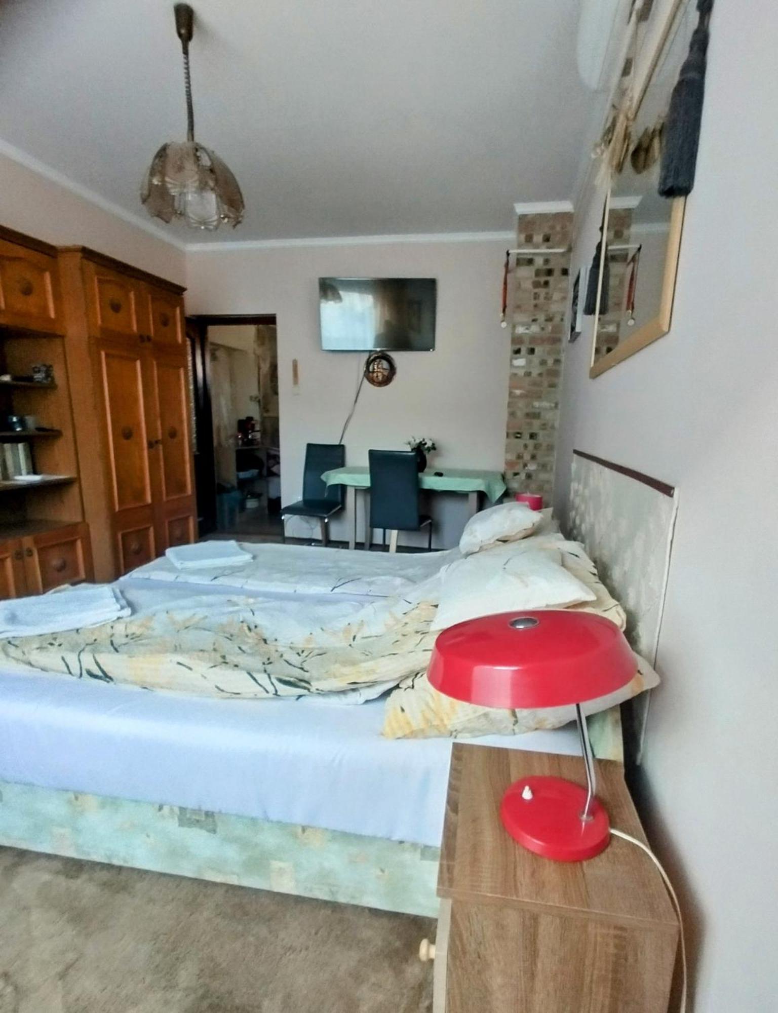 Bundik Vendeghaz Apartment Berettyóújfalu Bagian luar foto